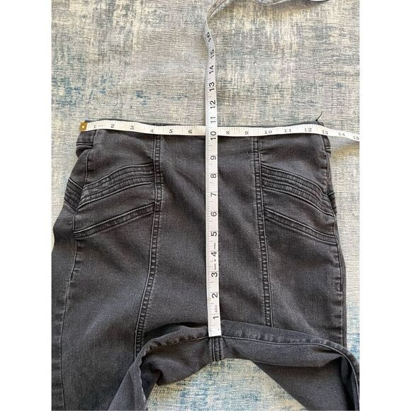 We The Free People Faded Black High Rise Pull On Jeggings 28" - Picture 6 of 7